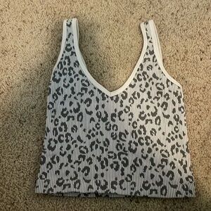 White and grey cheetah print, crop top, medium